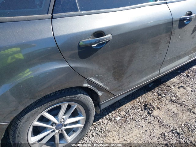 Ford FOCUS SE 2016 1FADP3F20GL263305 Image 6