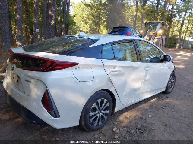 Toyota Prius Prime Limited 2020 JTDKARFP7L3149331 Image 4