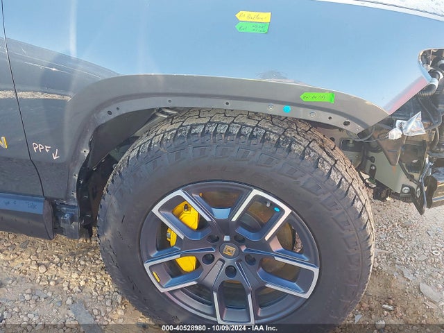 Rivian R1t Launch Edition 2022 7FCTGAAL6NN003447 Image 21