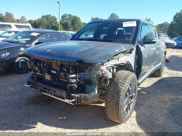 Rivian R1t Launch Edition 2022 7FCTGAAL6NN003447 Image 2