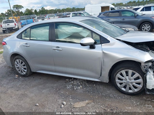 Toyota COROLLA LE 2022 JTDEPMAE8N3027018 Image 14