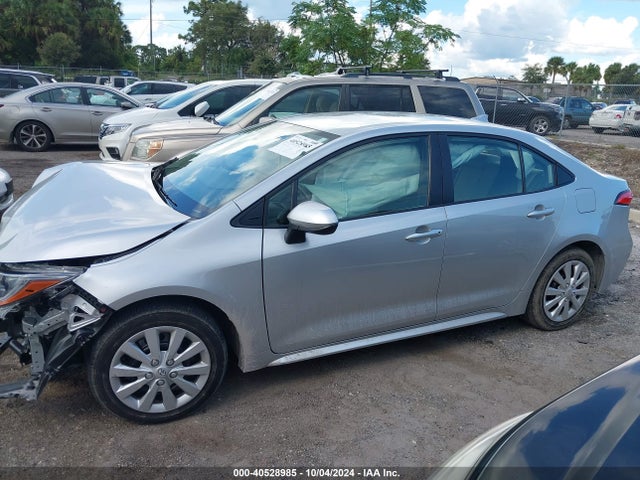 Toyota COROLLA LE 2022 JTDEPMAE8N3027018 Image 15