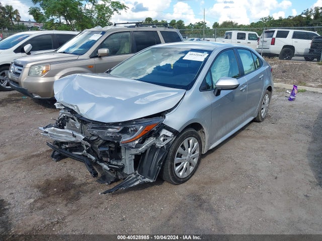 Toyota COROLLA LE 2022 JTDEPMAE8N3027018 Image 2