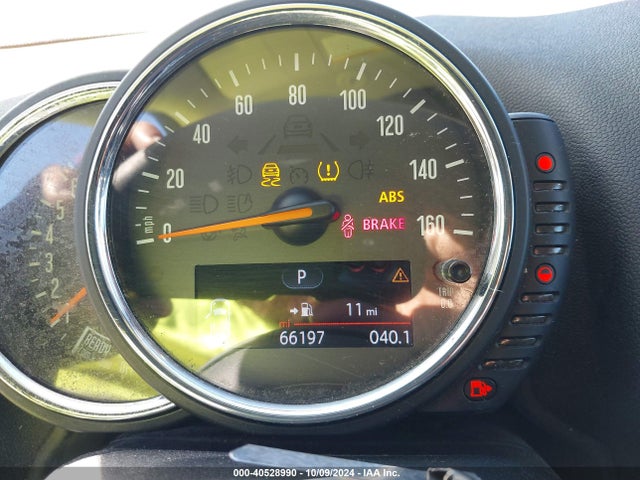 Mini Countryman Cooper 2017 WMZYS7C32H3E06676 Image 16