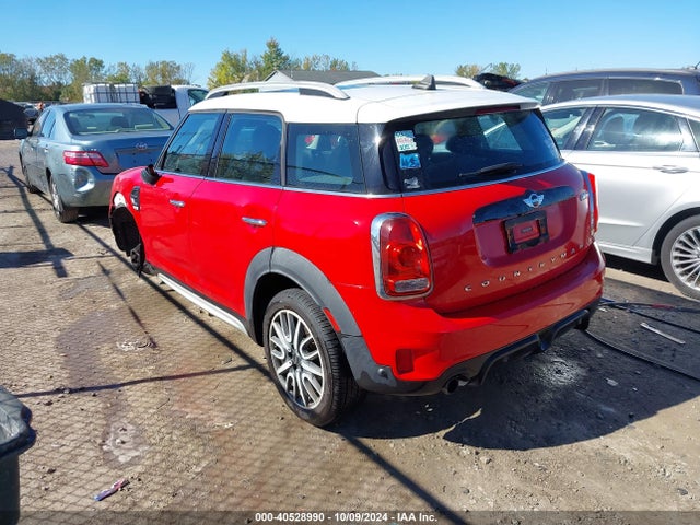 2017 MINI COUNTRYMAN WMZYS7C32H3E06676 Photo 2