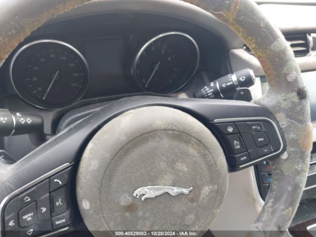 SAJBE4BV4HCY48565 Jaguar Xf 35t Prestige
