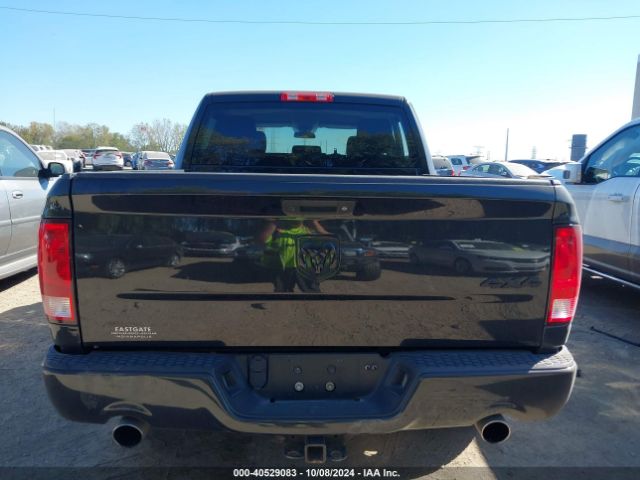 3C6RR7KT8HG626892 RAM 1500 Express  4x4 5'7 Box