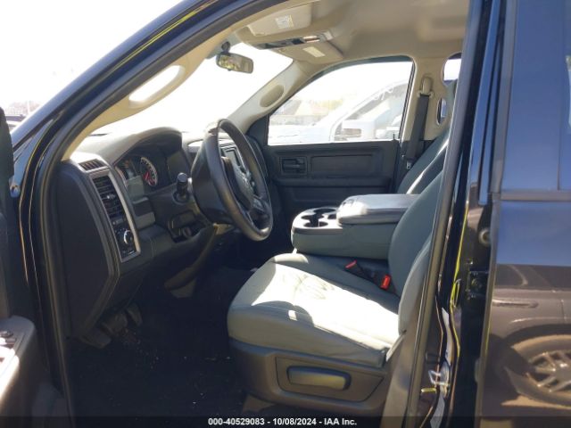 3C6RR7KT8HG626892 RAM 1500 Express  4x4 5'7 Box