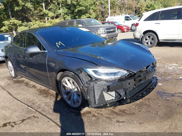 2016 TESLA MODEL S 5YJSA1E1XGF152392 Photo 0