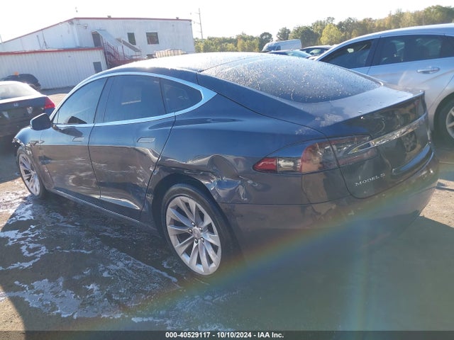 2016 TESLA MODEL S 5YJSA1E1XGF152392 Photo 2
