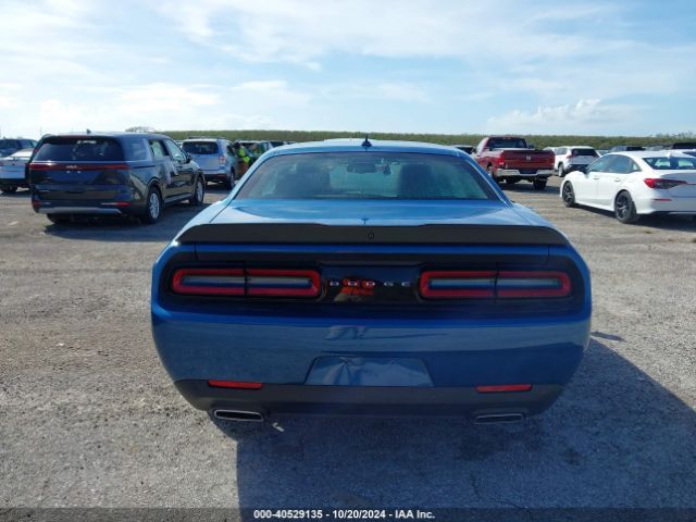 2C3CDZJG5PH574282 Dodge Challenger Gt
