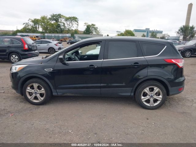 1FMCU9GX1GUB12703 Ford ESCAPE SE