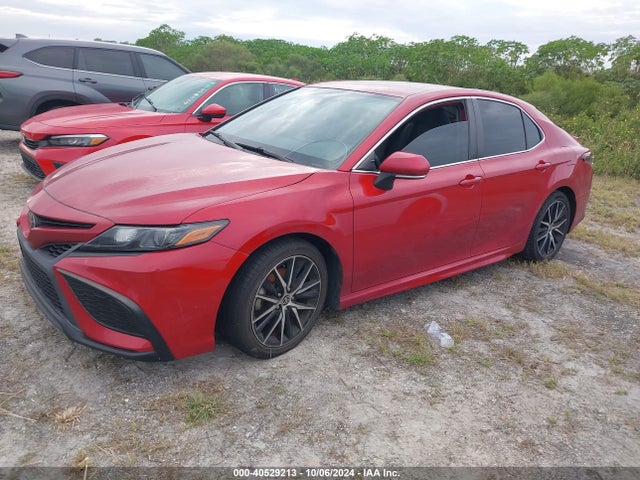 Toyota CAMRY SE 2022 4T1G11AK6NU021299 Image 2