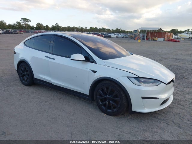 2022 TESLA MODEL X 7SAXCBE56NF344045 Photo 0