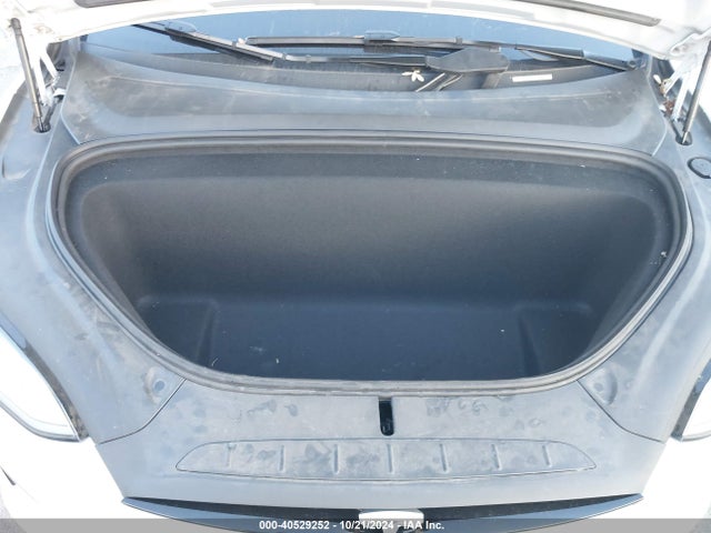 2022 TESLA MODEL X 7SAXCBE56NF344045 Photo 9