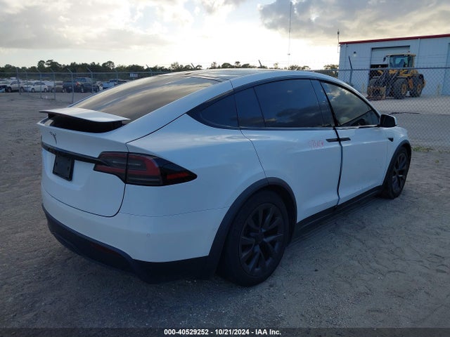 2022 TESLA MODEL X 7SAXCBE56NF344045 Photo 3