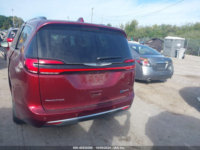 Chrysler Pacifica Hybrid Pinnacle 2022 2C4RC1N7XNR131900 Image 16