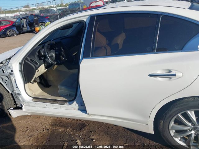 JN1BV7AR2FM414031 Infiniti Q50 Premium