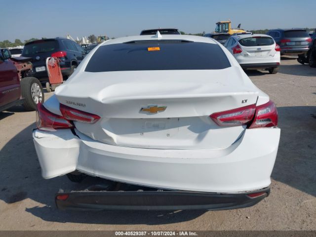 1G1ZD5ST9NF126807 Chevrolet Malibu Fwd Lt