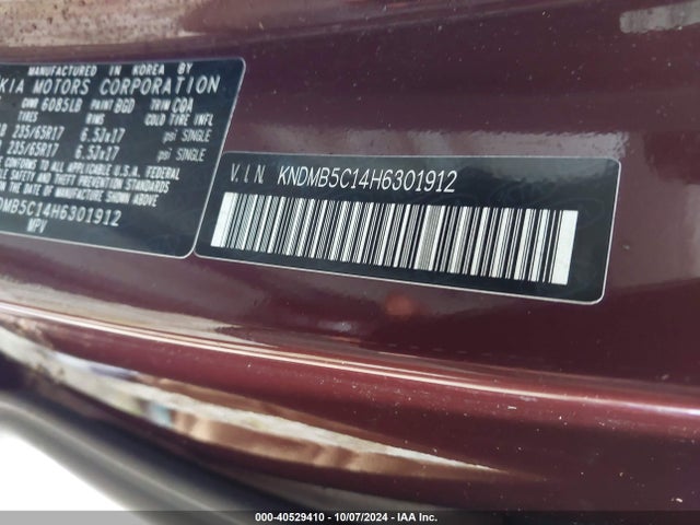 KIA SEDONA LX 2017 KNDMB5C14H6301912 Image 9