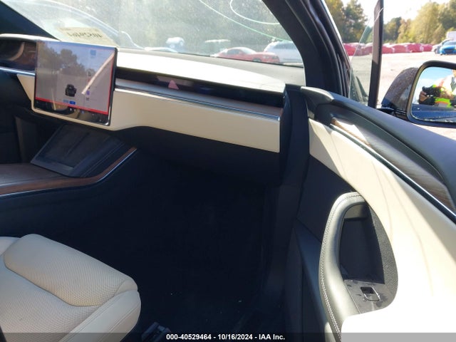 2022 TESLA MODEL X 7SAXCDE58NF364034 Photo 4