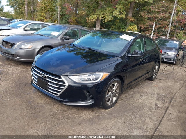 Hyundai ELANTRA SEL 2018 5NPD84LF4JH235877 Image 2