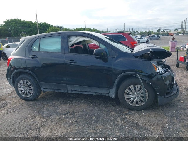 Chevrolet TRAX LS 2017 3GNCJKSB8HL280888 Image 13