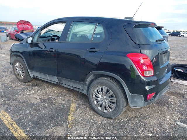 Chevrolet TRAX LS 2017 3GNCJKSB8HL280888 Image 3