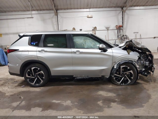 Mitsubishi Outlander Es 2.5 2022 JA4J4TA84NZ023552 Image 13