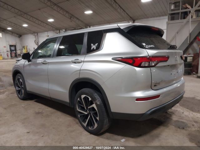 2022 MITSUBISHI OUTLANDER JA4J4TA84NZ023552 Photo 2