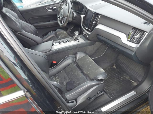 LYV102RM4KB282963 Volvo Xc60 T5 R-design