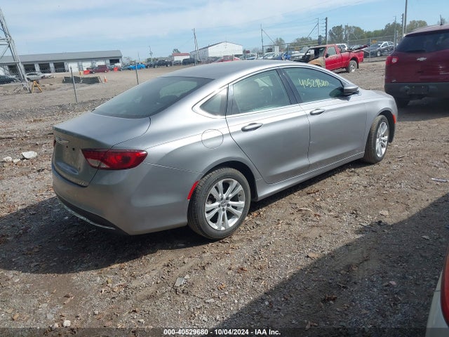 Chrysler 200 Limited 2015 1C3CCCAB3FN575411 Image 4