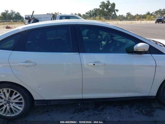 1FADP3J27HL212800 Ford Focus Titanium