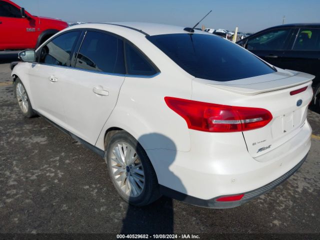 1FADP3J27HL212800 Ford Focus Titanium