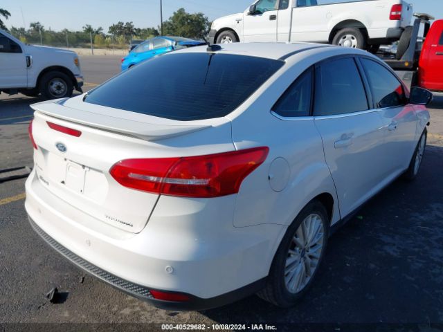 1FADP3J27HL212800 Ford Focus Titanium