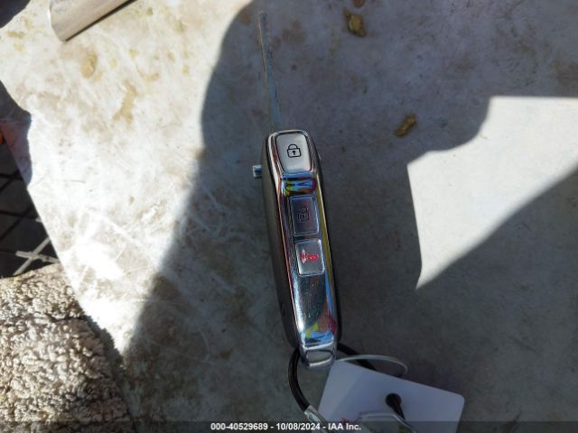KNDJ23AU7R7230124 KIA SOUL LX