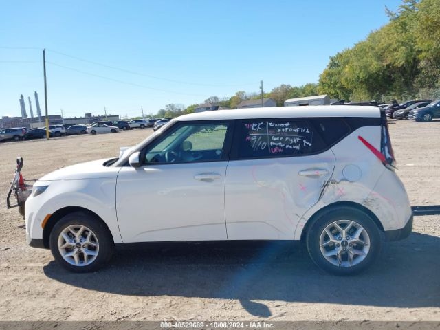 KNDJ23AU7R7230124 KIA SOUL LX