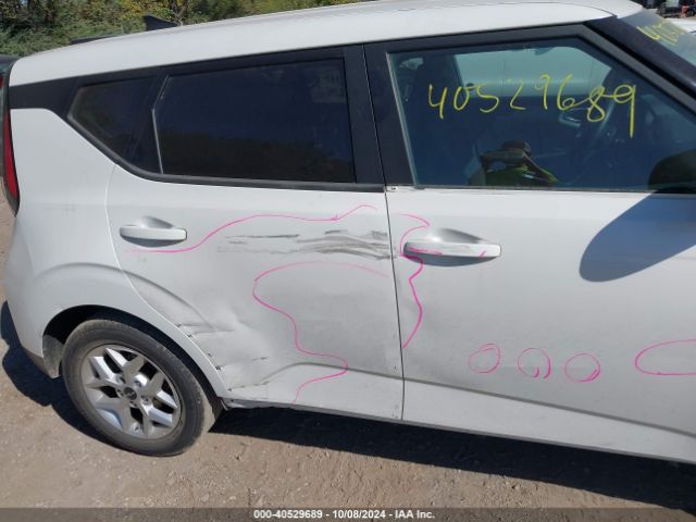 KNDJ23AU7R7230124 KIA SOUL LX