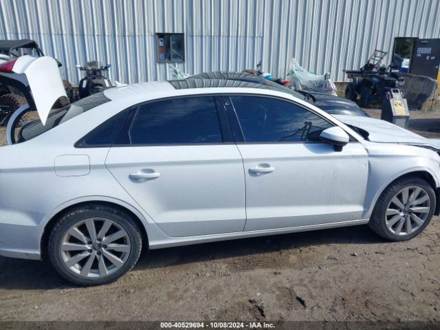 WAUB8GFF1H1055520 Audi A3 2.0t Premium
