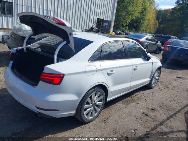WAUB8GFF1H1055520 Audi A3 2.0t Premium