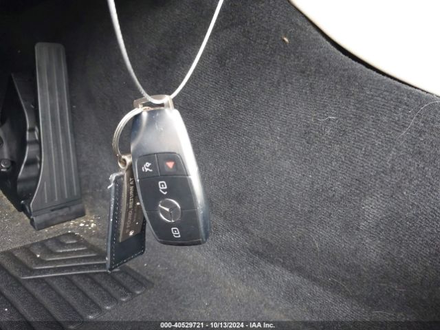 55SWF8DB7KU284944 Mercedes-Benz C 300