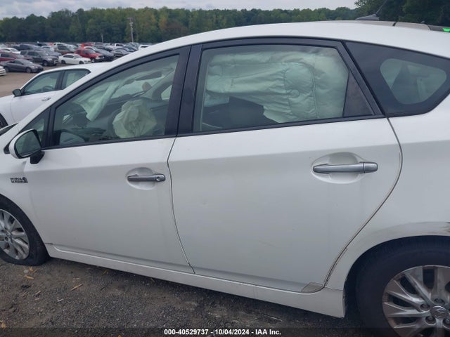 JTDKN3DP1E3050222 Toyota PRIUS PLUG-IN
