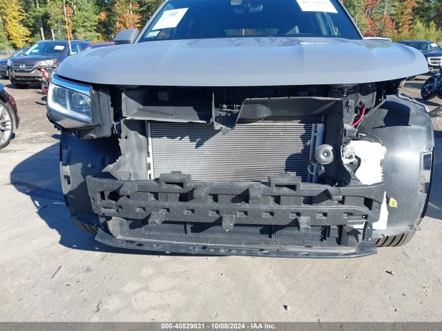 1V26E2CA3LC217412 Volkswagen Atlas Cross Sport 3.6l V6 Se W/technology/3.6l V6 Se W/technology R-line