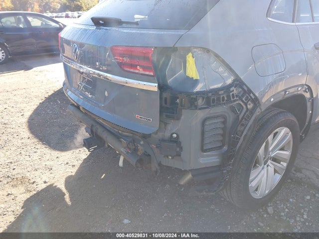 1V26E2CA3LC217412 Volkswagen Atlas Cross Sport 3.6l V6 Se W/technology/3.6l V6 Se W/technology R-line