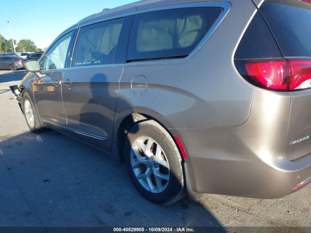 2C4RC1EG3HR656706 Chrysler Pacifica Touring-l Plus