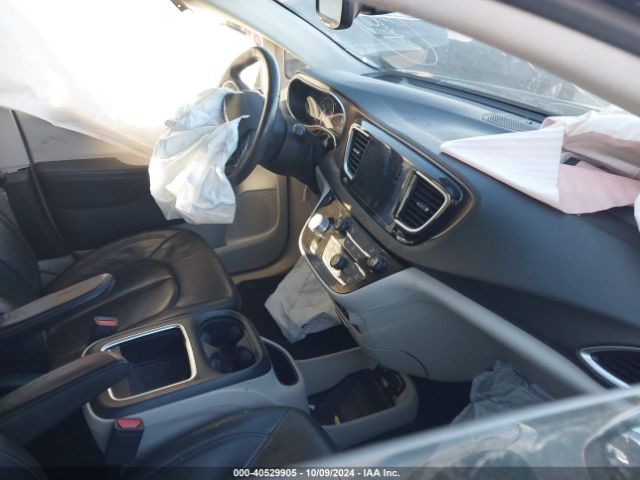 2C4RC1EG3HR656706 Chrysler Pacifica Touring-l Plus