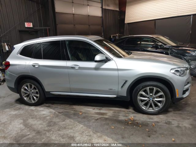 5UXTR9C5XJLC82552 BMW X3 Xdrive30i