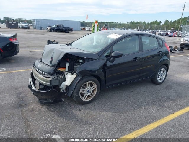 Ford FIESTA SE 2018 3FADP4EJ9JM115562 Image 2