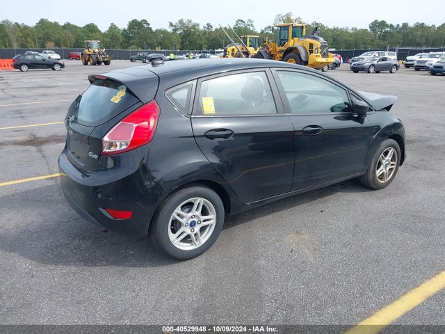 Ford FIESTA SE 2018 3FADP4EJ9JM115562 Image 4