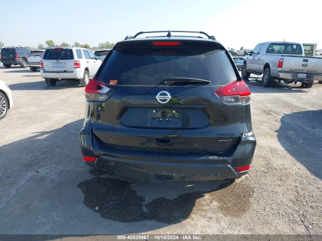 Nissan ROGUE SV 2018 5N1AT2MVXJC735884 Image 16